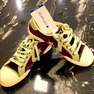 CONVERSE .   Brand New .   Made in Korea .